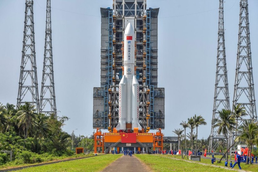 Chinese Space Agency Showcases New Rocket for Space Tourism it has a Striking Resemblance to SpaceX and Blue Origin Designs