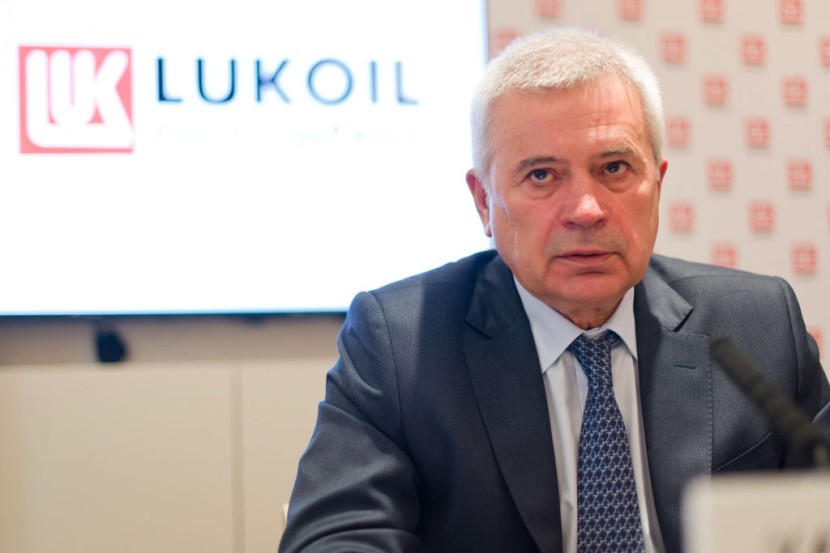 Russian Billionaire Oligarch Resigns as Head of Country's Second-Largest Oil Company Amid UK Sanctions