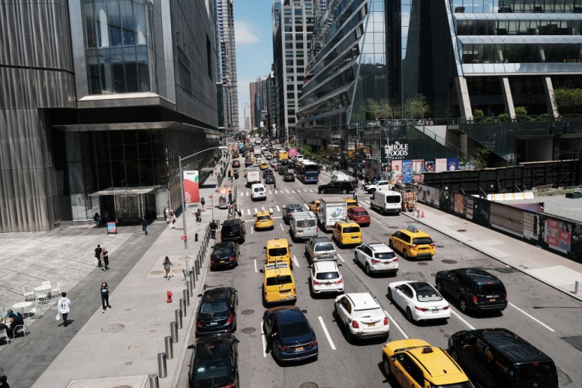 US Traffic Deaths Hit 16-Year Record of Nearly 43000 in 2021, Data Shows