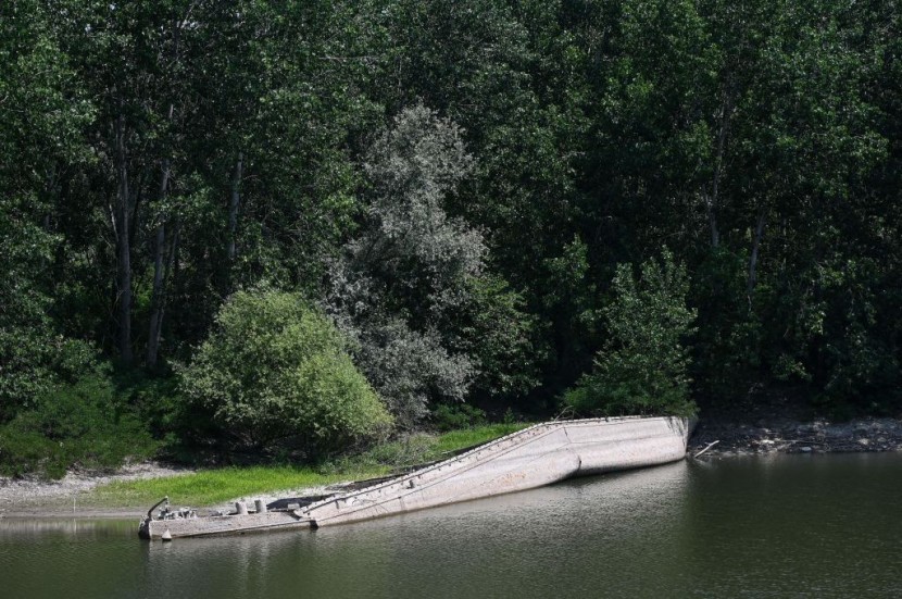 World War II-Era Bomb Safely Detonated in Drought-Stricken River in Italy After Over 3,000 Locals Evacuated