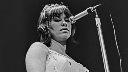 “The Girl From Ipanema” Singer Astrud Gilberto Dead at 83
