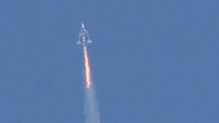 Virgin Galactic Completes First Commercial Flight; Italians On Board Conduct Experiments To Celebrate Italian Air Force Centenary