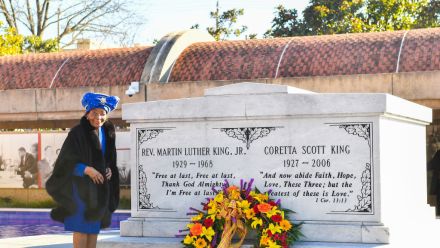 Christine King Farris, Last Living Sibling of MLK, Dies at 95