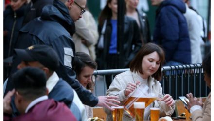 Boston Bars Could Soon See End to 40 Year Ban on Happy Hours