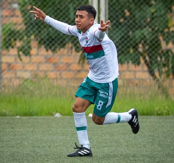 Soccer Player Dies After Scary Collision With Opponent Goalkeeper MidGame