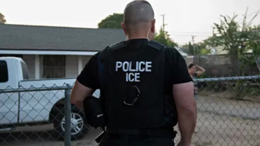 ICE Prepares to Deport Entire Family of Colorado Firebomb Attacker