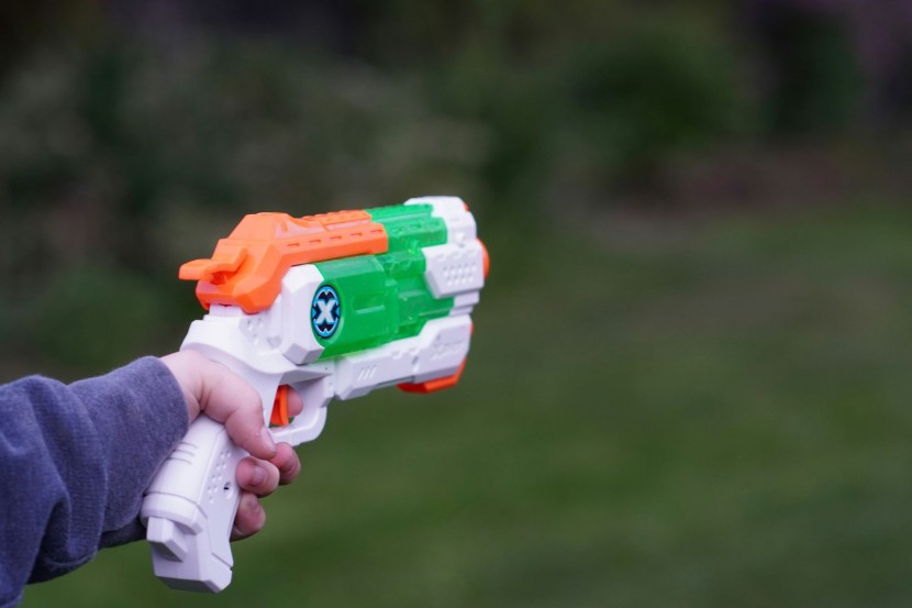 toy water gun