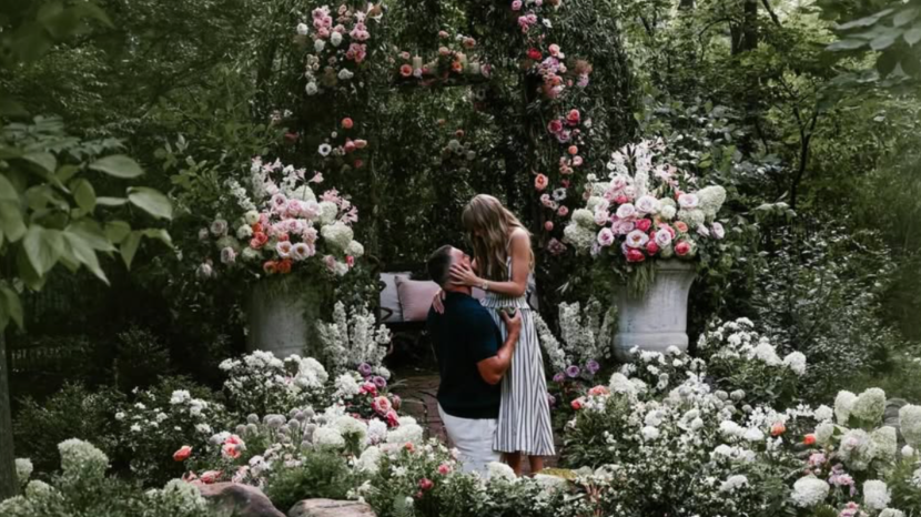 Taylor Swift Is Engaged to Travis Kelce