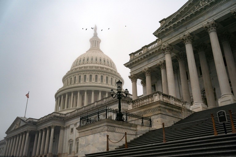 US lawmakers were unable to agree on a deal to fund the government as talks descended into acrimony