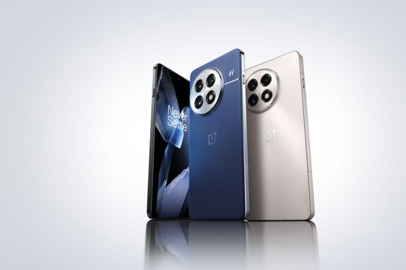 Three OnePlus 13 phones standing upright