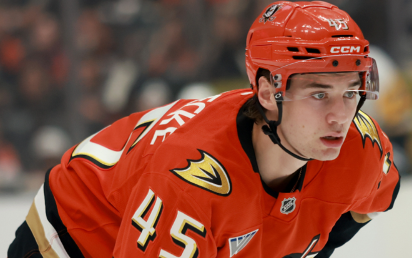 Ducks Shock Penguins With Last-Second Magic, But Beckett Sennecke Steals