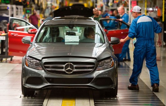 Alabama Mercedes-Benz Workers Vote 'No' to Unionization, a Tough Loss for the UAW