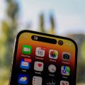iOS 16.1 Beta: Apple Tweaks Dynamic Island's Design on iPhone 14 Pro in Dark Mode