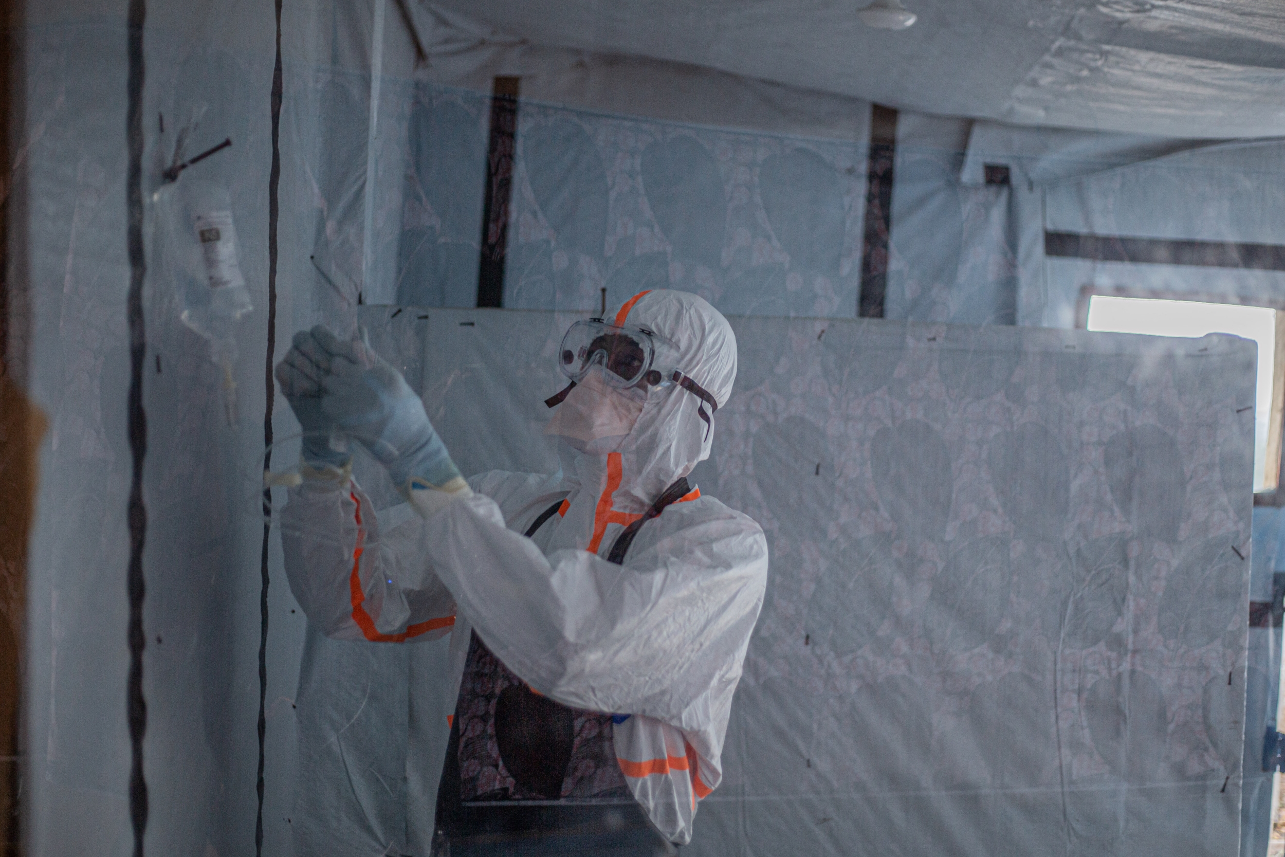 Congo's Ebola Toll Tops 2,000 in Fastest-Spreading Outbreak