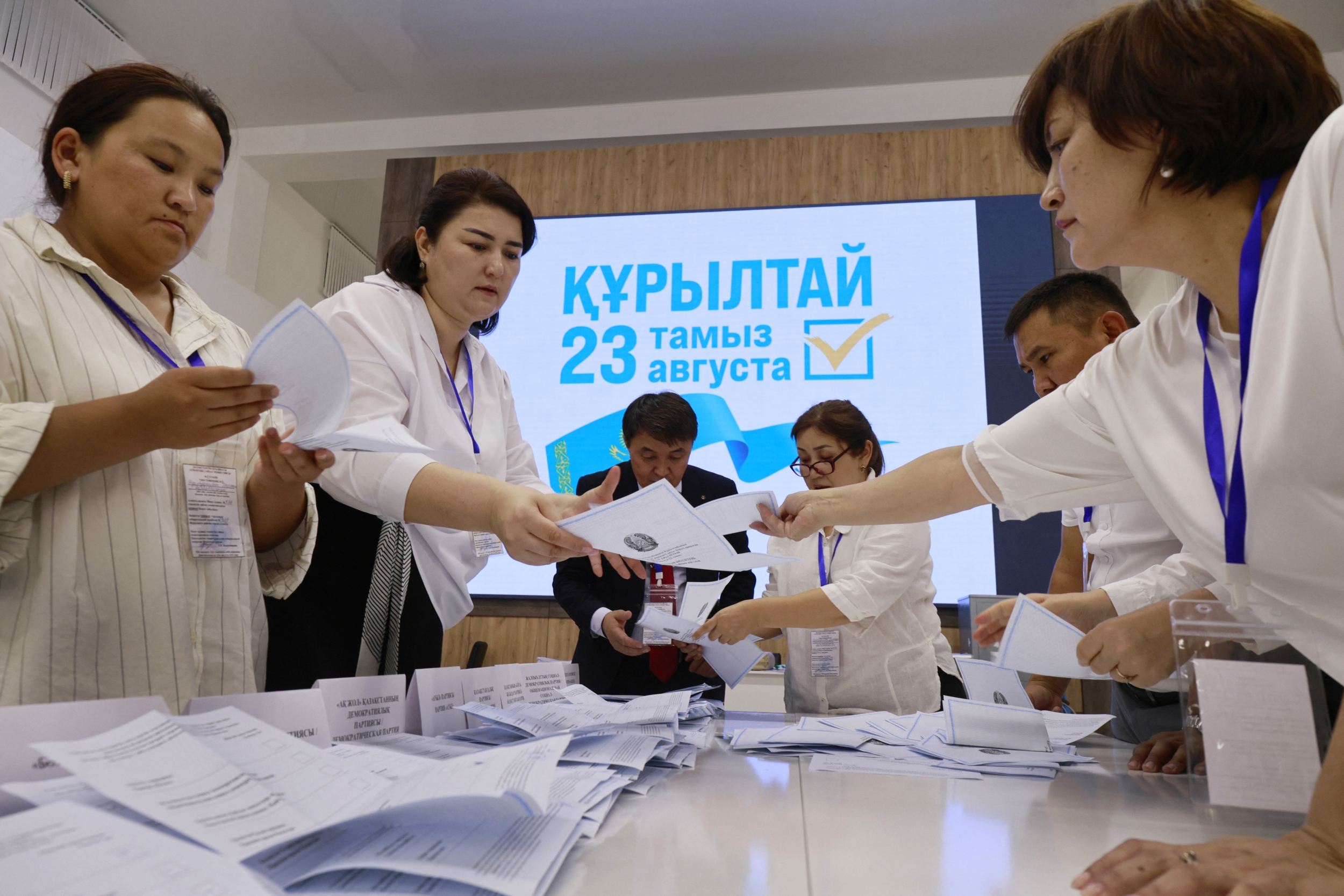 Kazakhstan's Adilet Sweeps First Kurultai Vote With 72%
