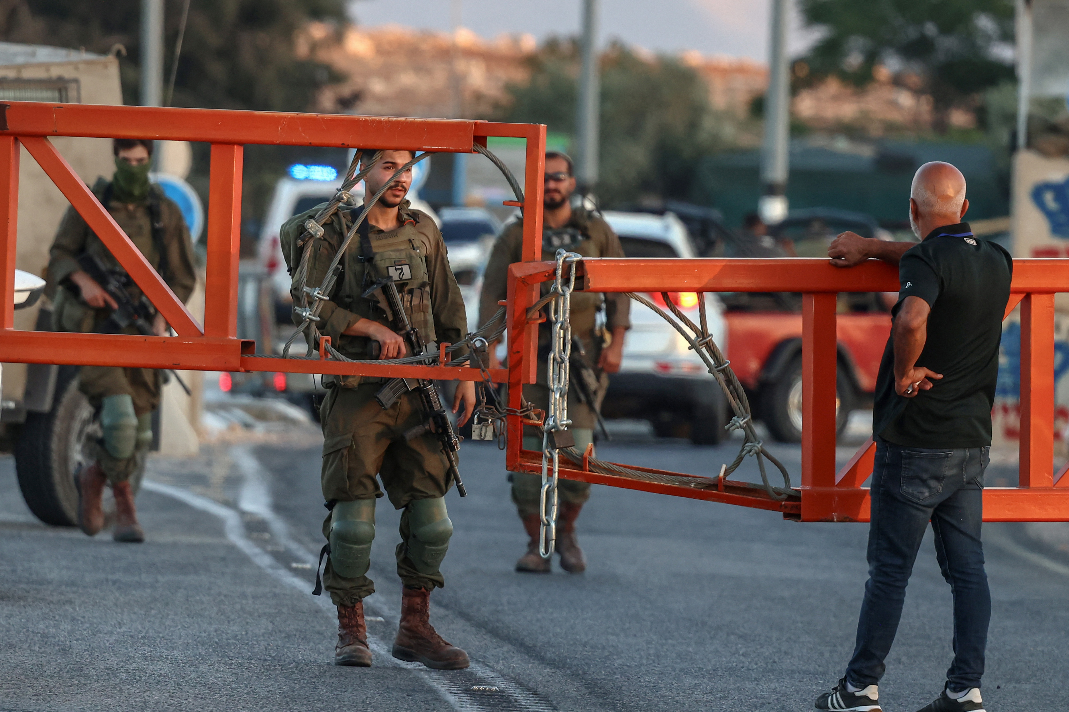 Israeli MK destroys West Bank monument under IDF escort