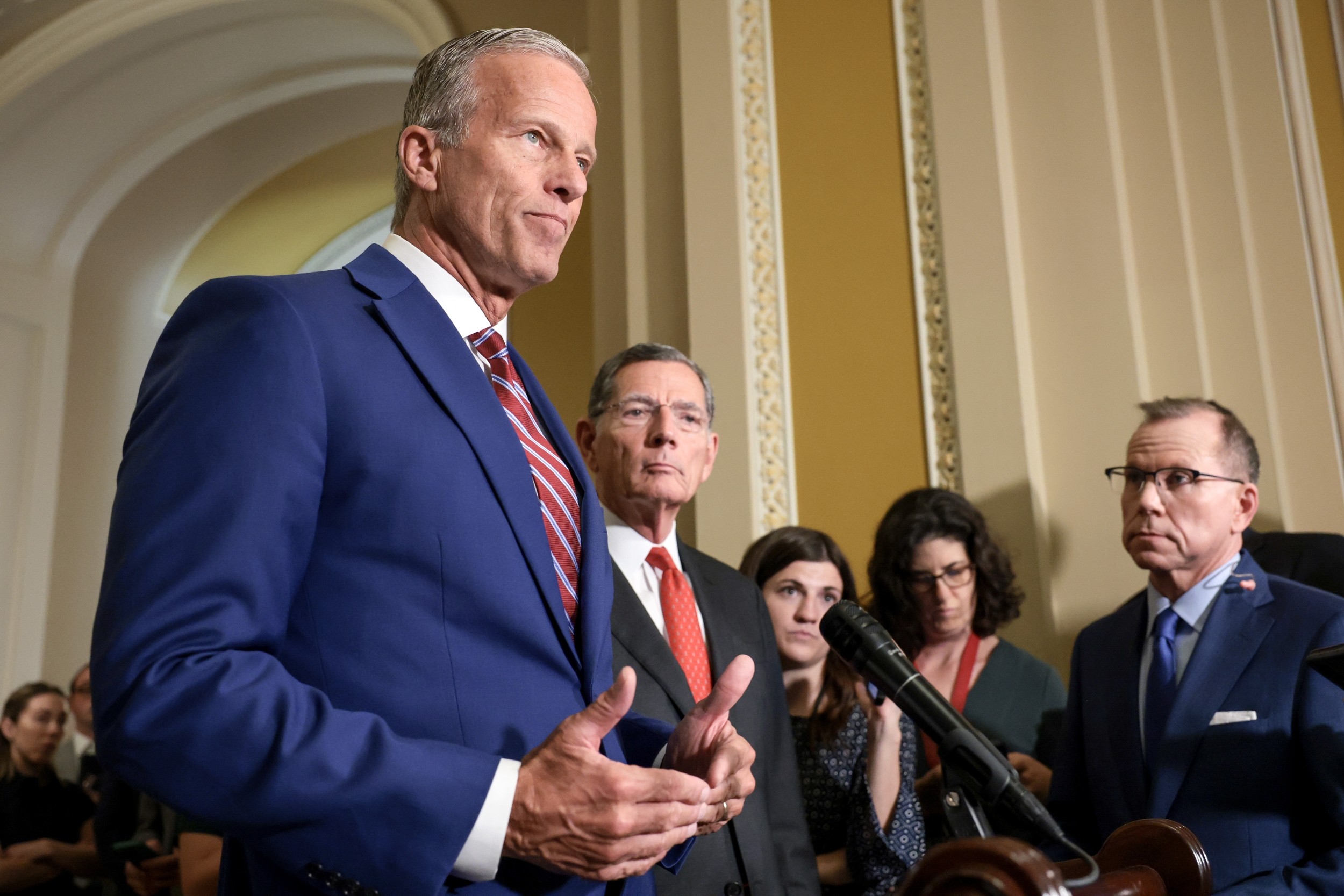 Republicans Split Over Pre - Election Stimulus Push as GDP Slows and Inflation Stays High