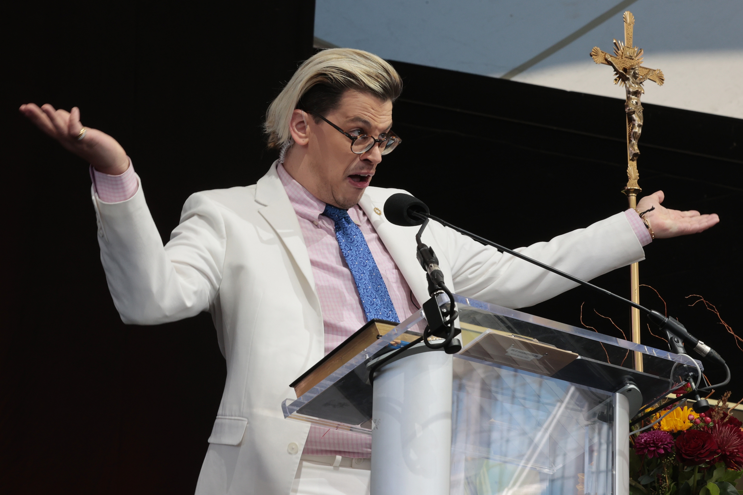ICE Arrests Milo Yiannopoulos in Louisiana, Deportation Pending