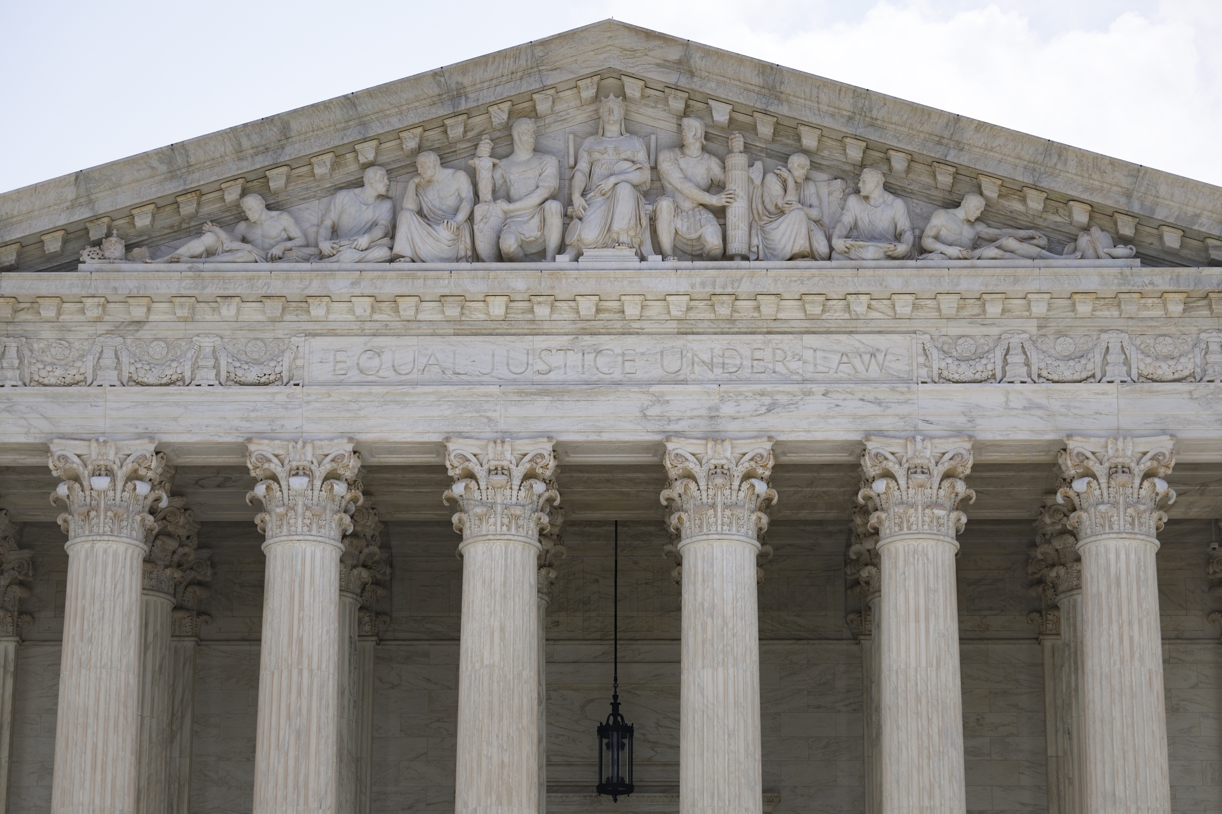 Supreme Court Restores Discounted TV Ad Rates for Party Committees Before Midterms